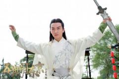 陈晓《五鼠》演技获赞 白玉堂撩妹途中反被撩