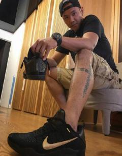 ����ɹ���������Ь����ΰ������ǿƱ��¾�