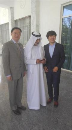 郎朗受阿联酋王子接待 办音乐会骑骆驼找灵感