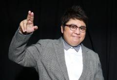 韩红否认涉毒称不是天后 也跟王菲不熟